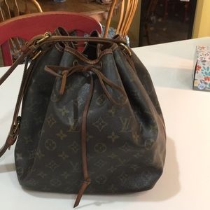Authentic Louis Vuitton Petit Noe Bag